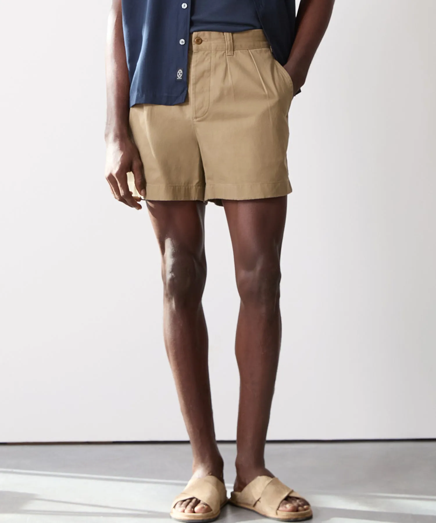 5" Officer Short in Khaki
