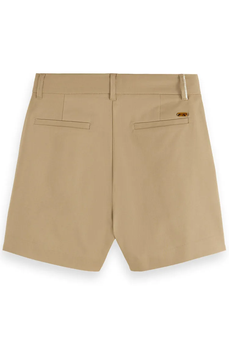 Chino Shorts in Light Army
