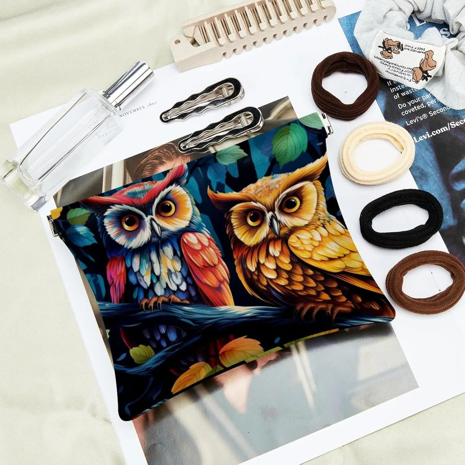 Owl Pattern-200 Pocket Cosmetic Bag, Waterproof Squeeze Makeup Bag No Zipper Self-Closing, Portable Mini Travel Storage for Headphones Jewelry