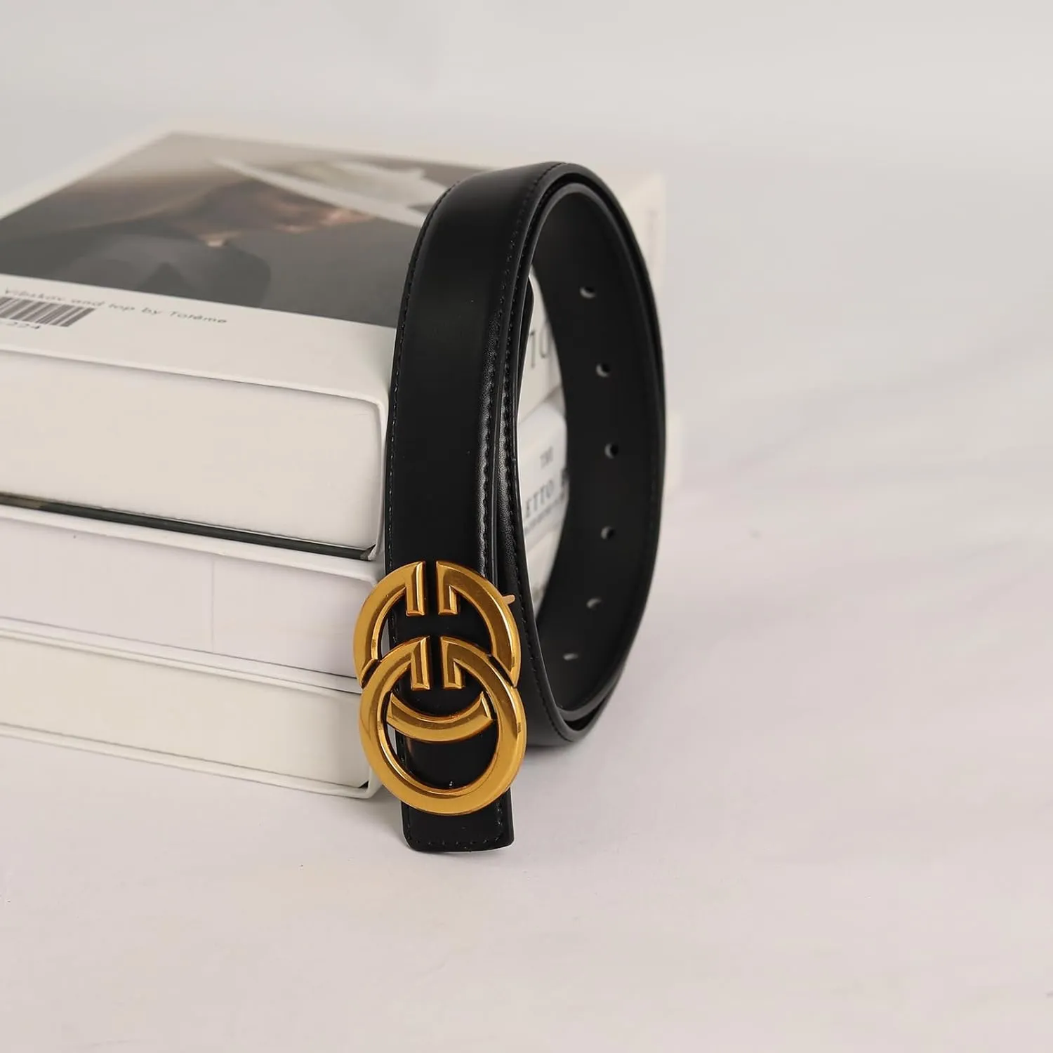 Women's Fashion Classic Metal Buckle Leather Belt with Jeans Dress